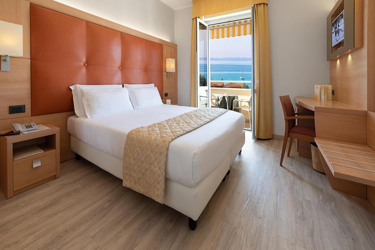 Hotel Gardenia & Villa Charme Adults Friendly 4Star Service Bardolino Exterior foto